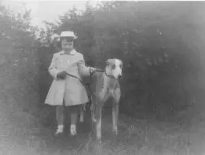 olive_child_and_dog_001-e1490082764985-300x226